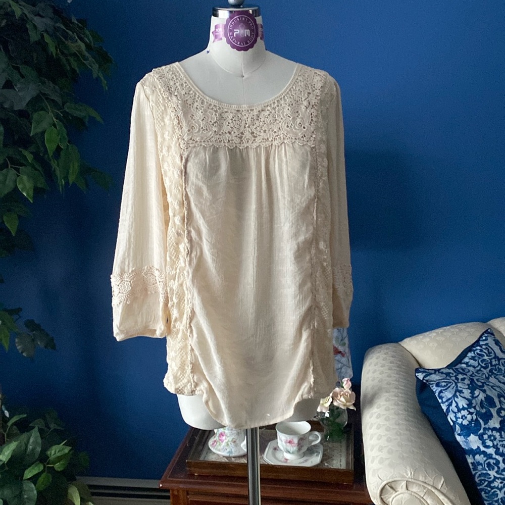 Dressbarn Cream Colored Blouse with Lace